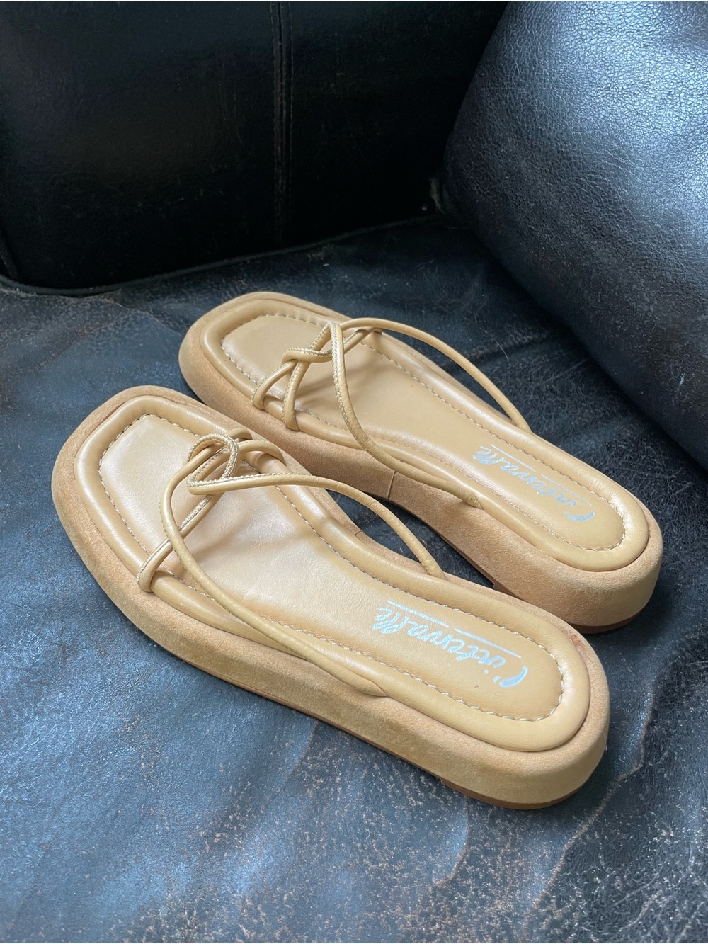 NWOT L'INTERVALLE Beige Knotted-Strap Platform Thong Sandals